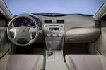 Toyota Camry LE 2010 года